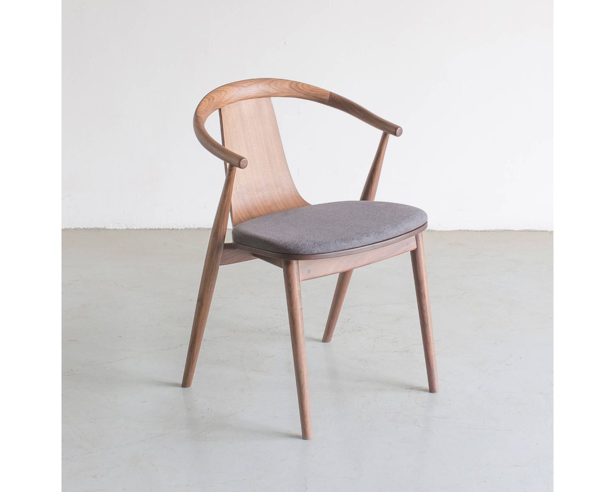 MK01 Chair Short Arm & Fabric Seat - Walnut - AX17DG/MK01 チェア - ウォルナット - ダークグレー Image
